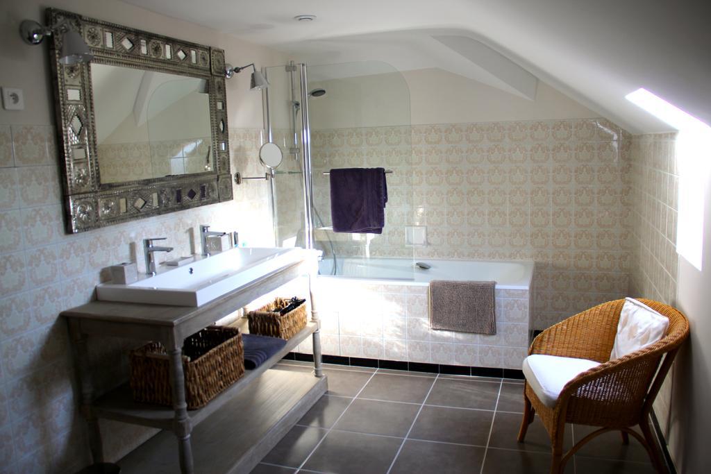 Le Domaine Du Cormier Hotel Orvault Room photo